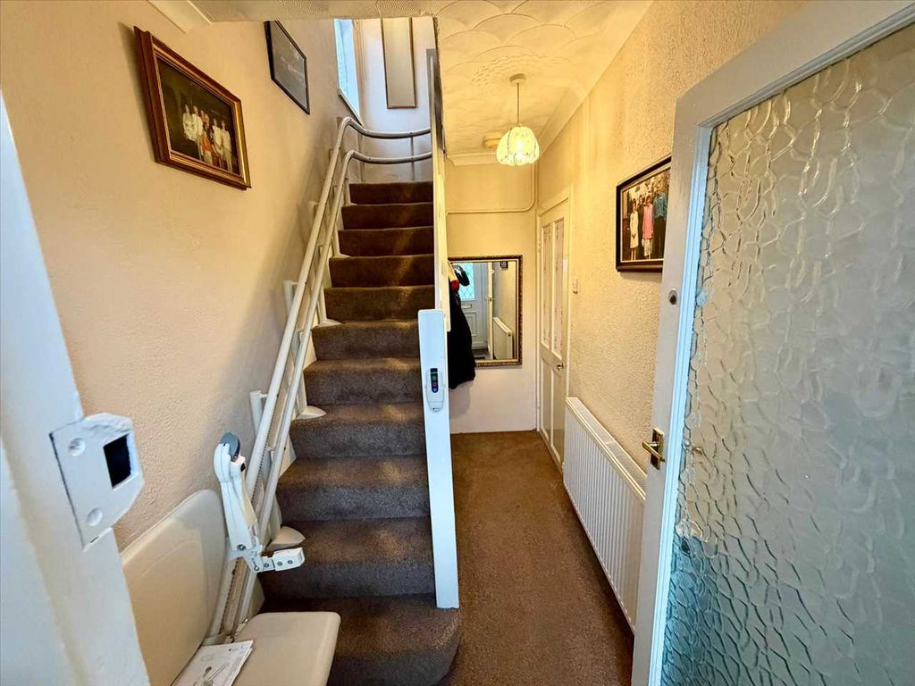 Property photo 2 of 20 Hall