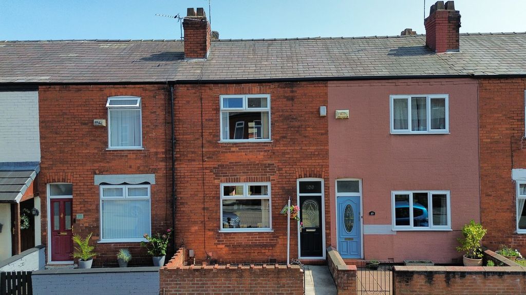Property photo 1 of 17