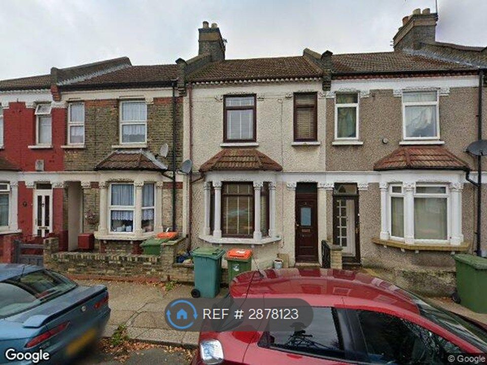 Property photo 2 of 35