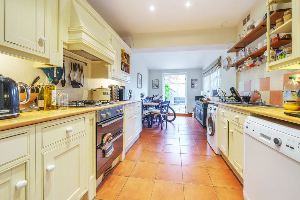 Property photo 3 of 6 964298 (4)