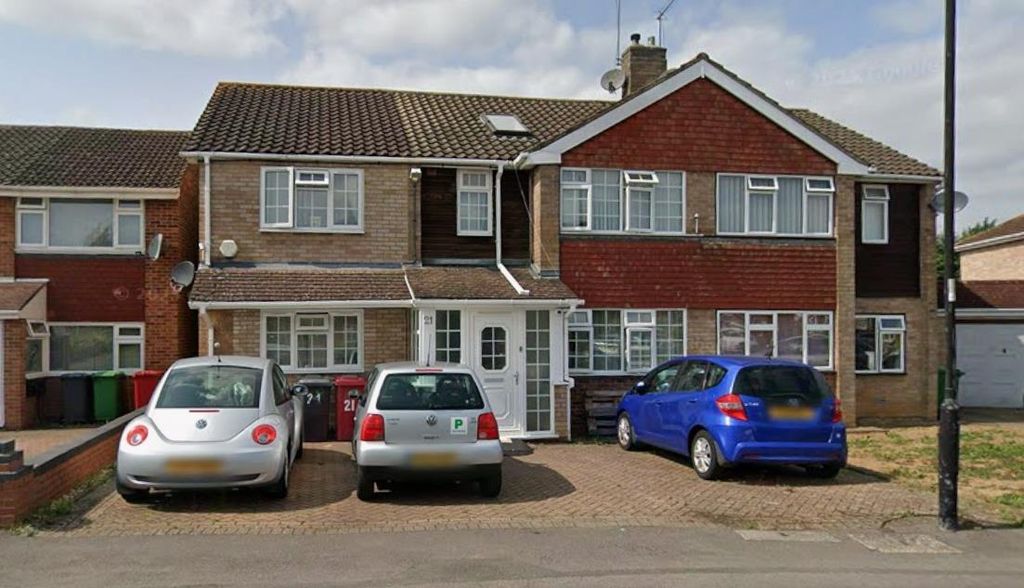 Property photo 1 of 5 Front (Exterior)