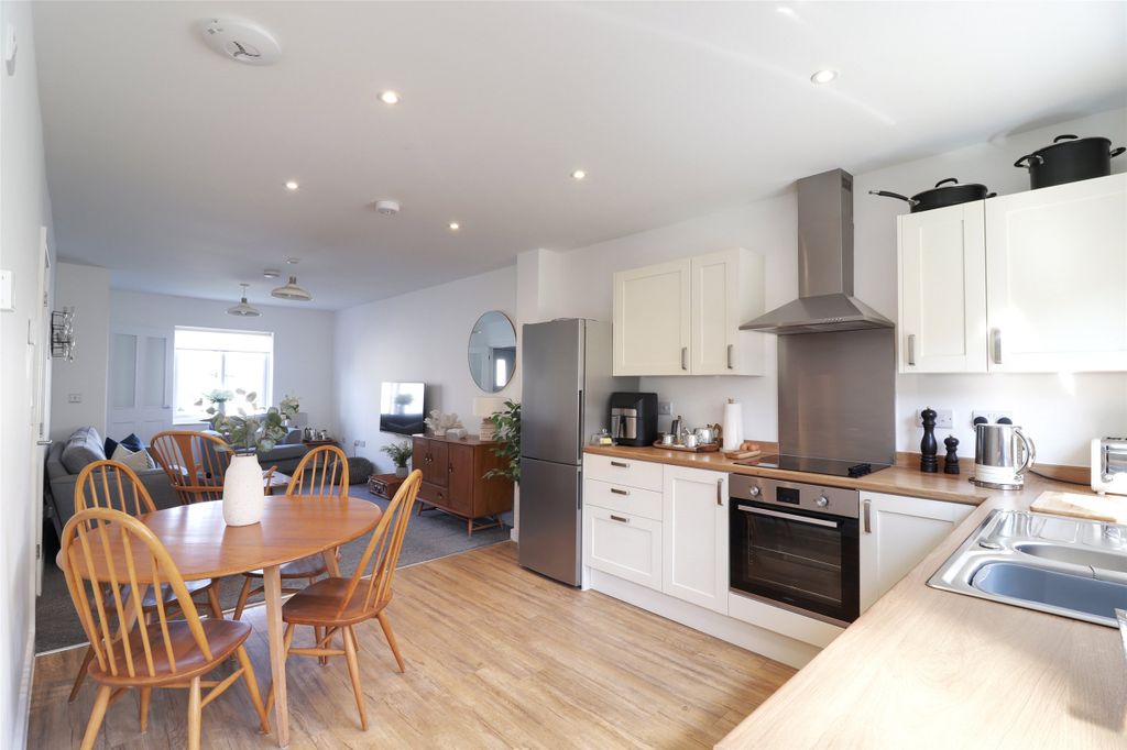 Property photo 3 of 15 Picture No. 05