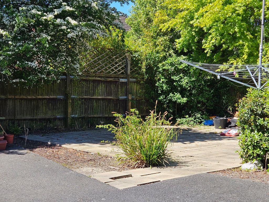 Property photo 3 of 3 Picture No. 03