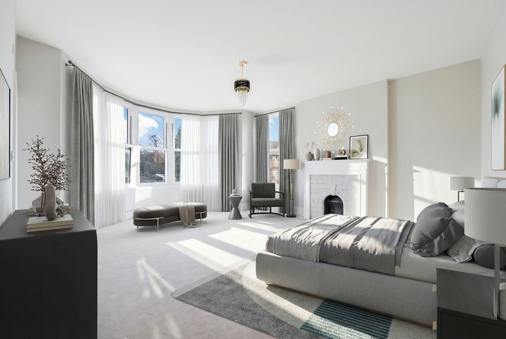 Property photo 2 of 24