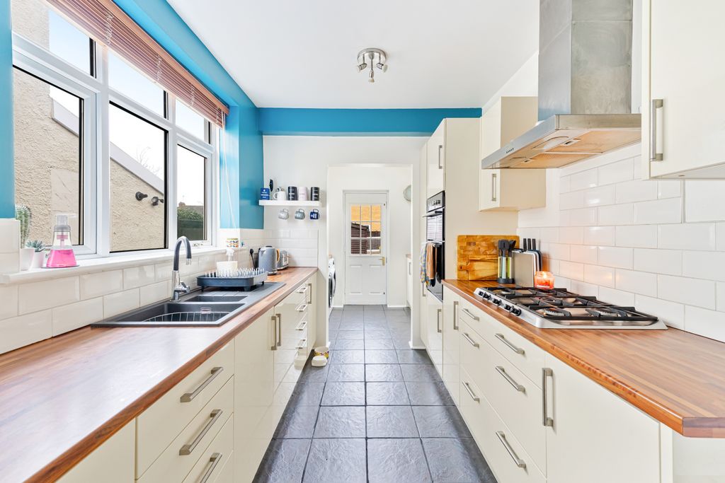 Property photo 2 of 22 Gallery