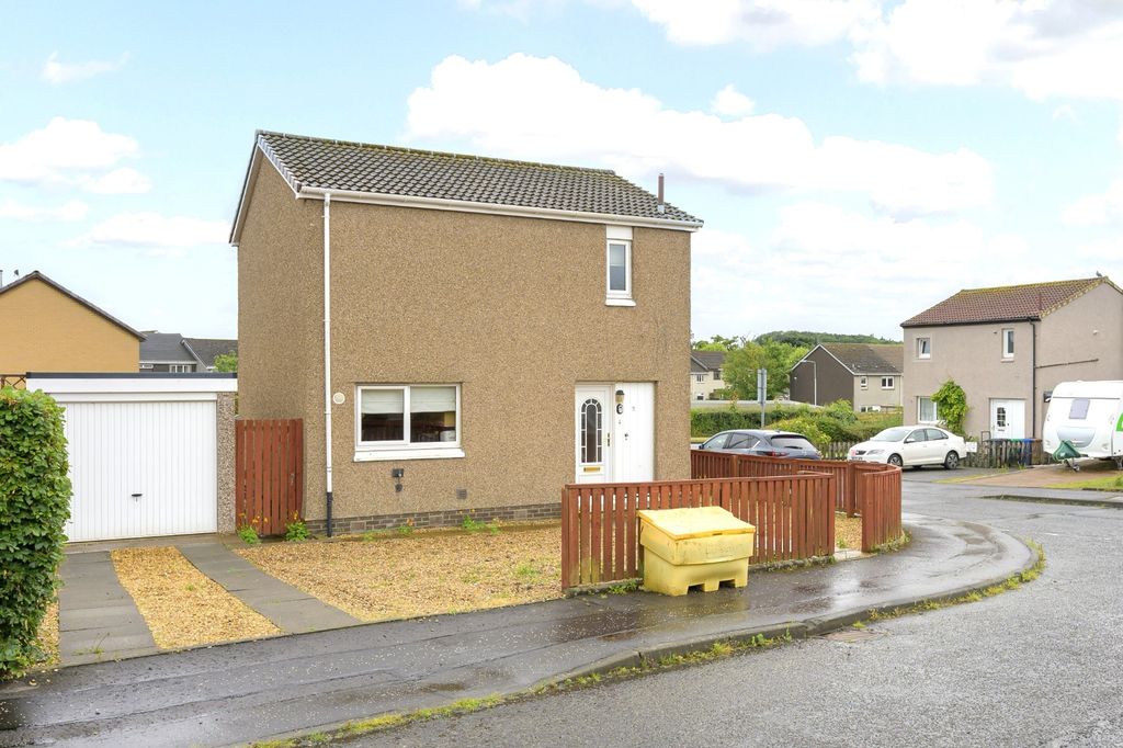 Property photo 1 of 21
