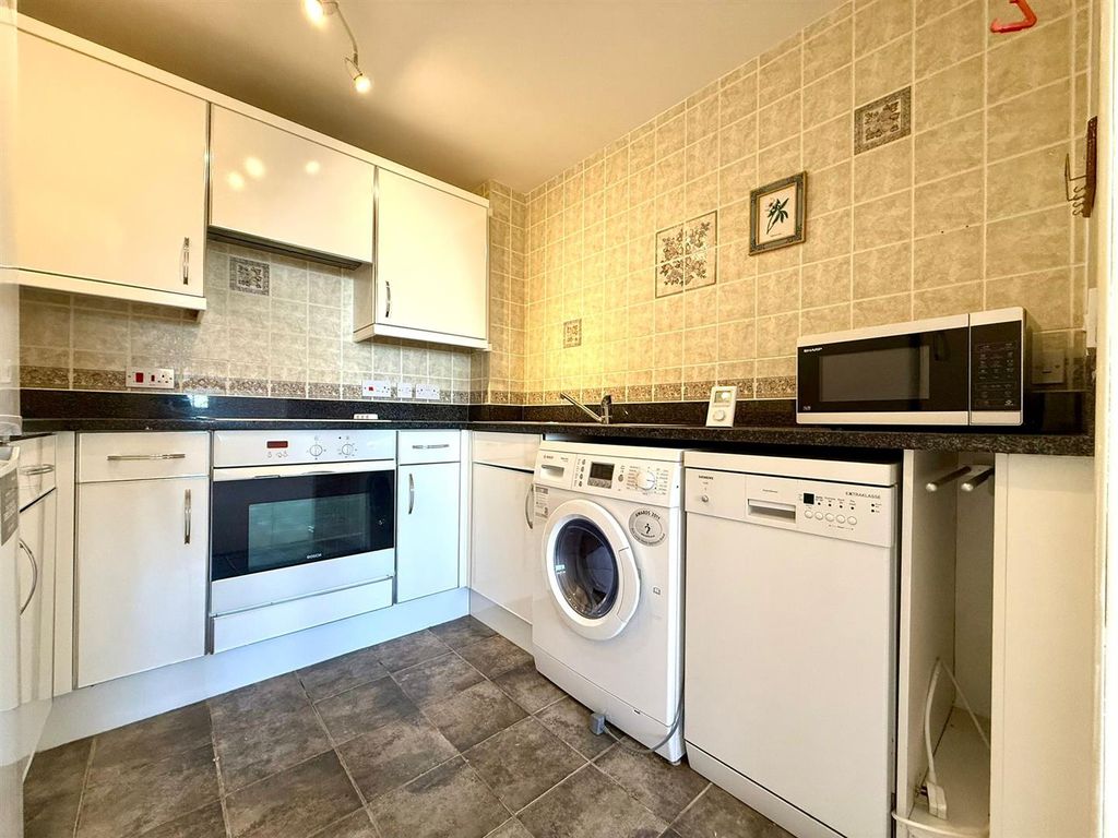 Property photo 3 of 28 60962Ef5-c221-487A-Beac-Df952140d2Ed.Jpg