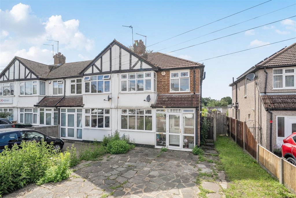 Property photo 1 of 11 Barton Way - Front 3.Jpg