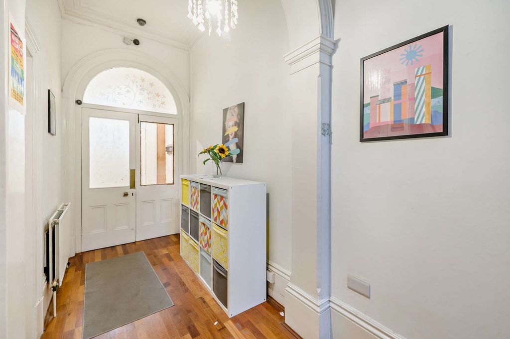 Property photo 3 of 41