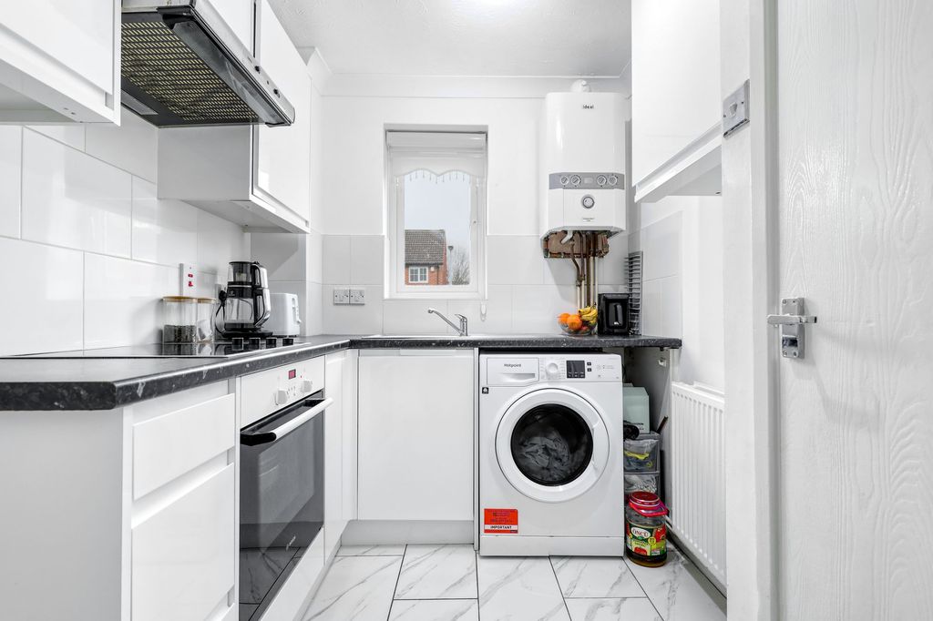 Property photo 3 of 7