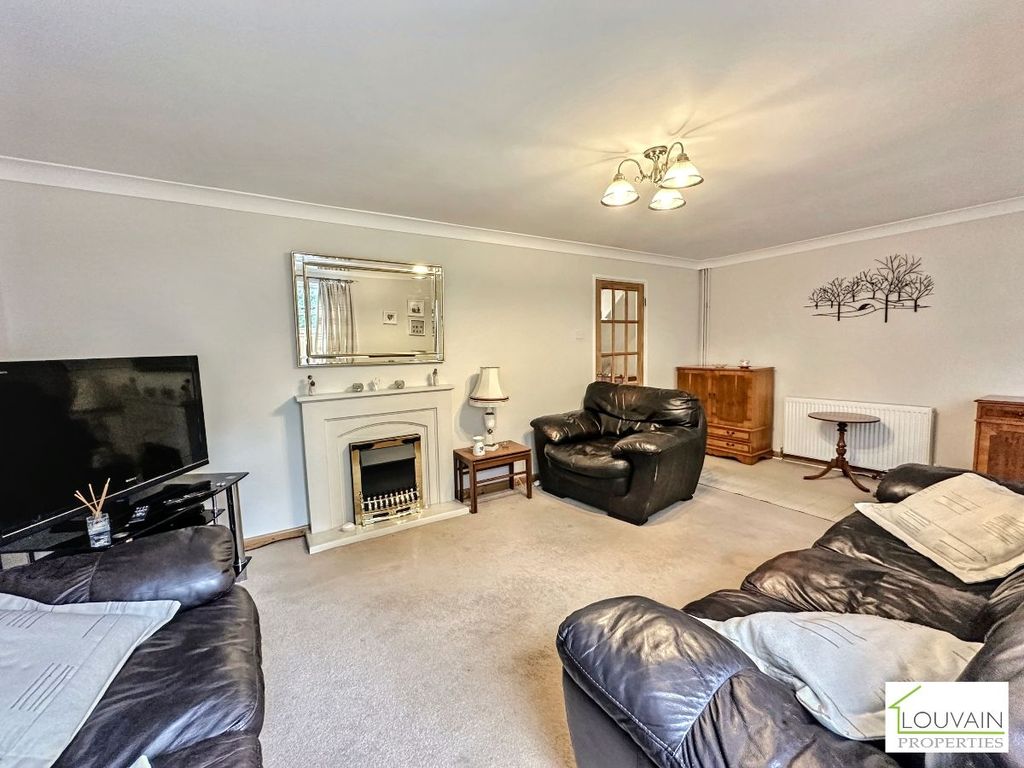 Property photo 3 of 24