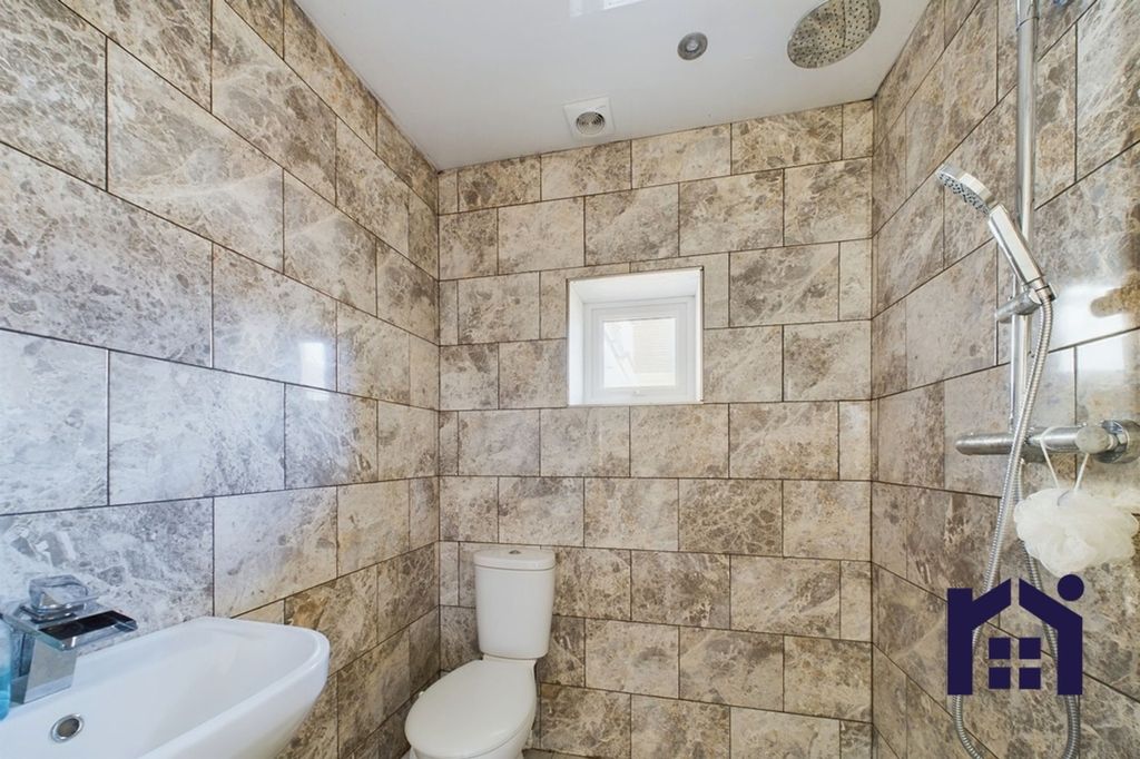 Property photo 2 of 9 Bathroom Ground Floor