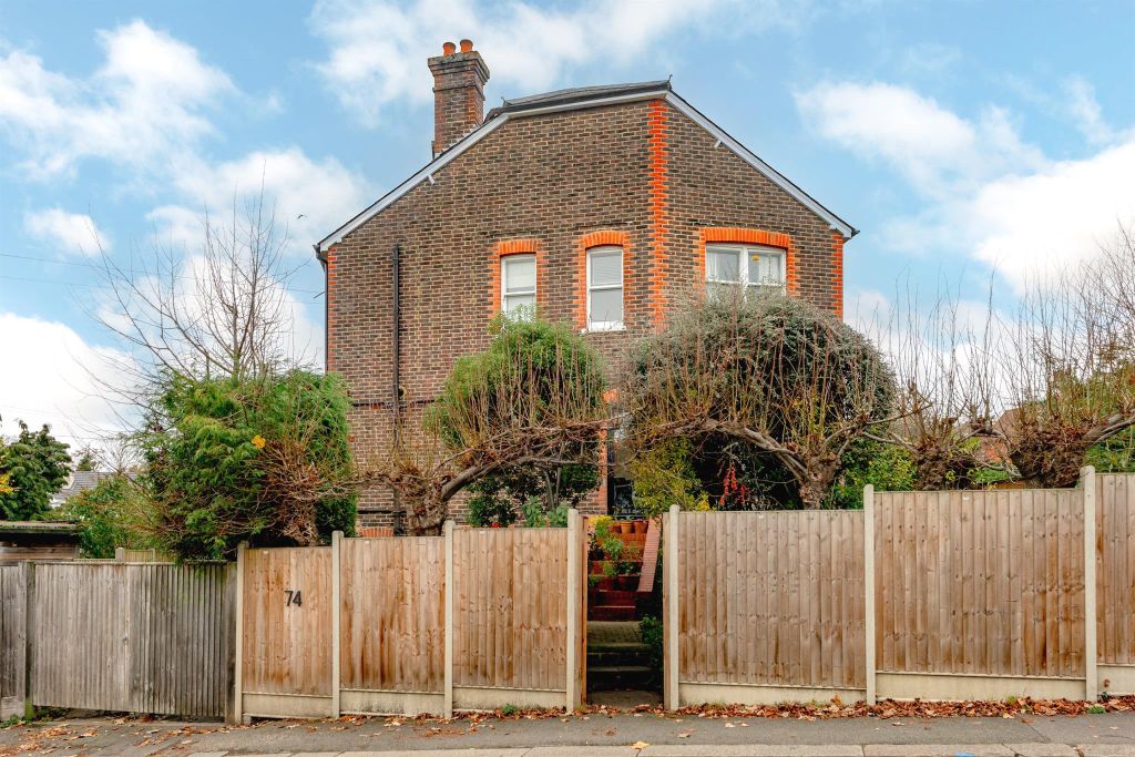 Property photo 1 of 20