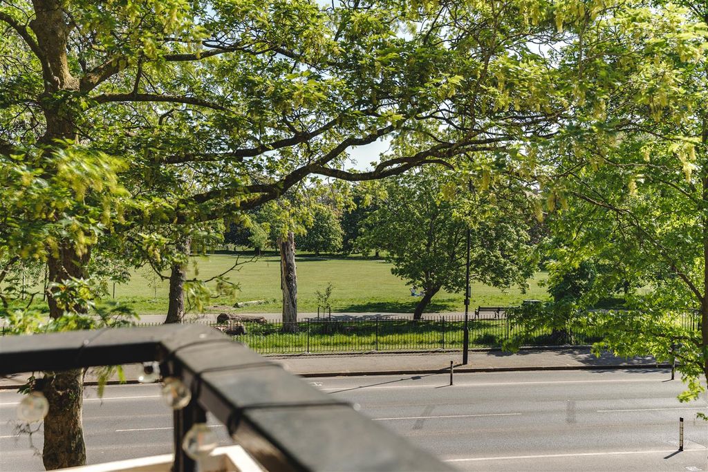 Property photo 2 of 20 Catherall Road-11.Jpg