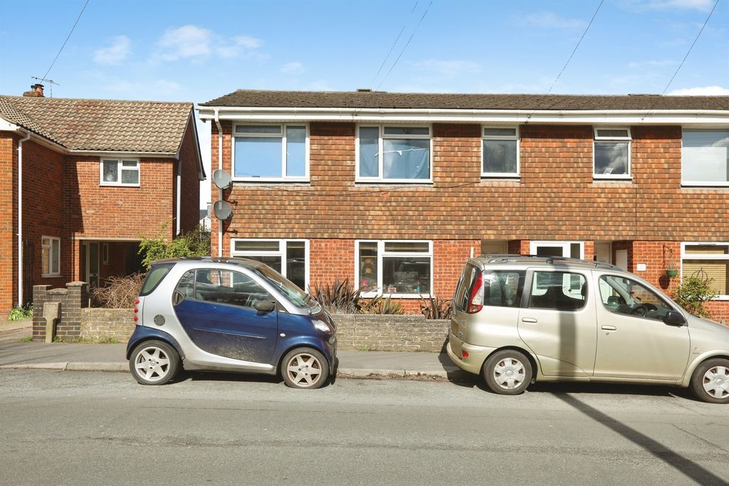 Property photo 3 of 18