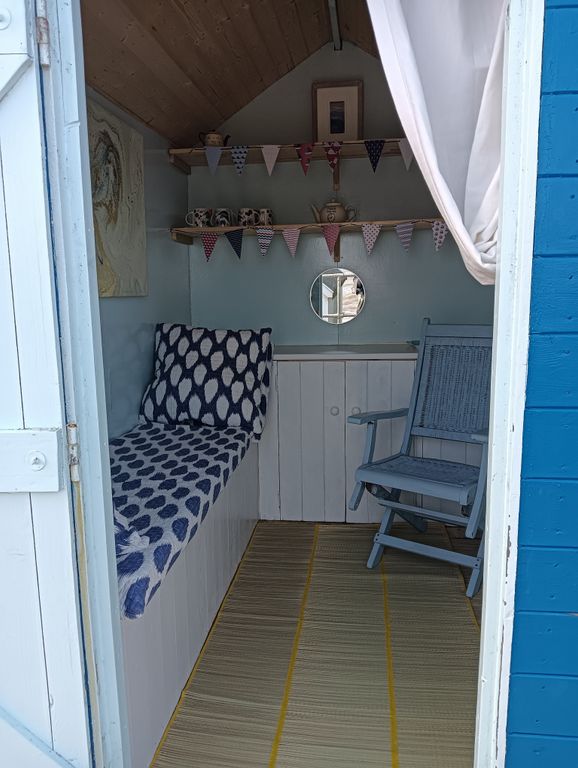 Property photo 2 of 6 Beach Hut 659
