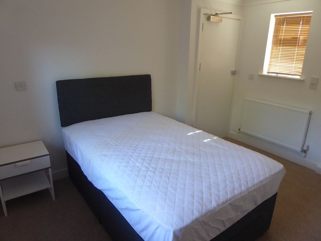 Property photo 3 of 7 Bedroom