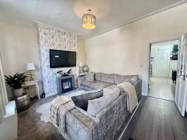 Property photo 2 of 11 1.Jpg