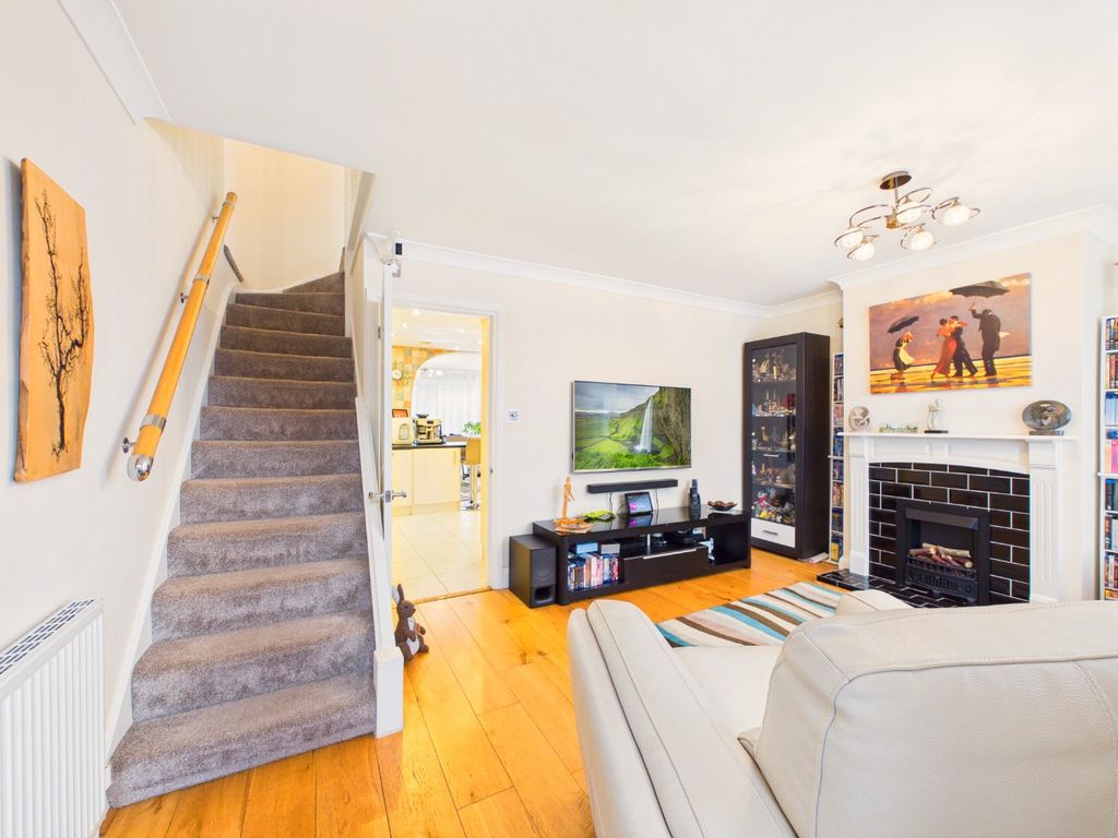 Property photo 2 of 22 5136643