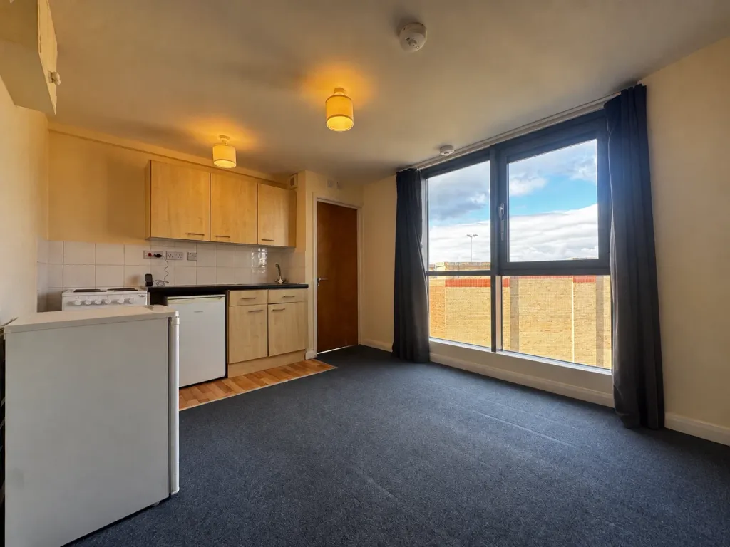Property photo 1 of 5