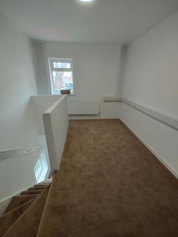Property photo 2 of 14 Gallery