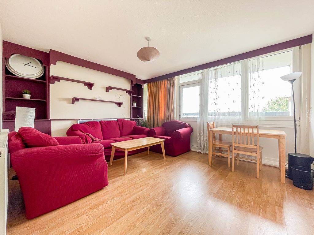 Property photo 1 of 12 Photo 10