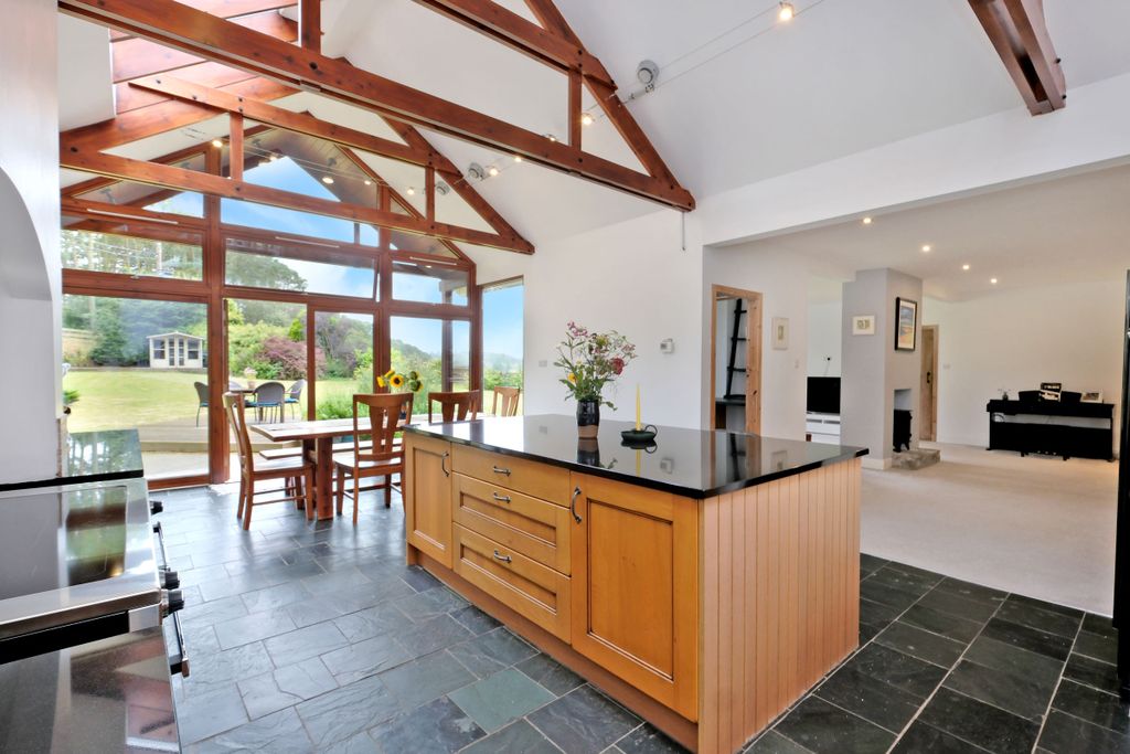 Property photo 1 of 54