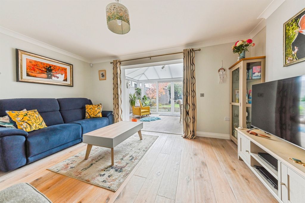 Property photo 2 of 16