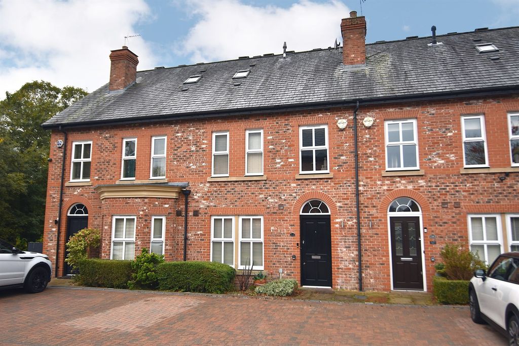 Property photo 1 of 15 (Main)