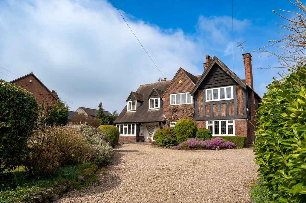 Additional image 26 of 4 bed detached house for saleField House, 184 Derby Road, Ilkeston DE7