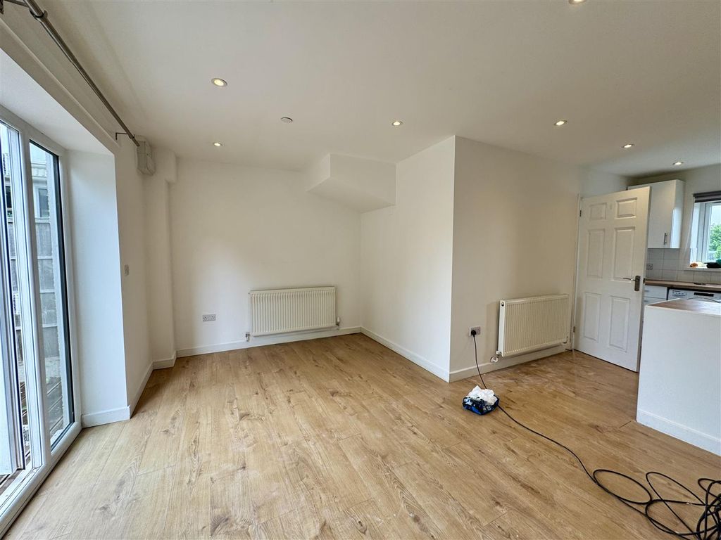 Property photo 3 of 11 Living Area