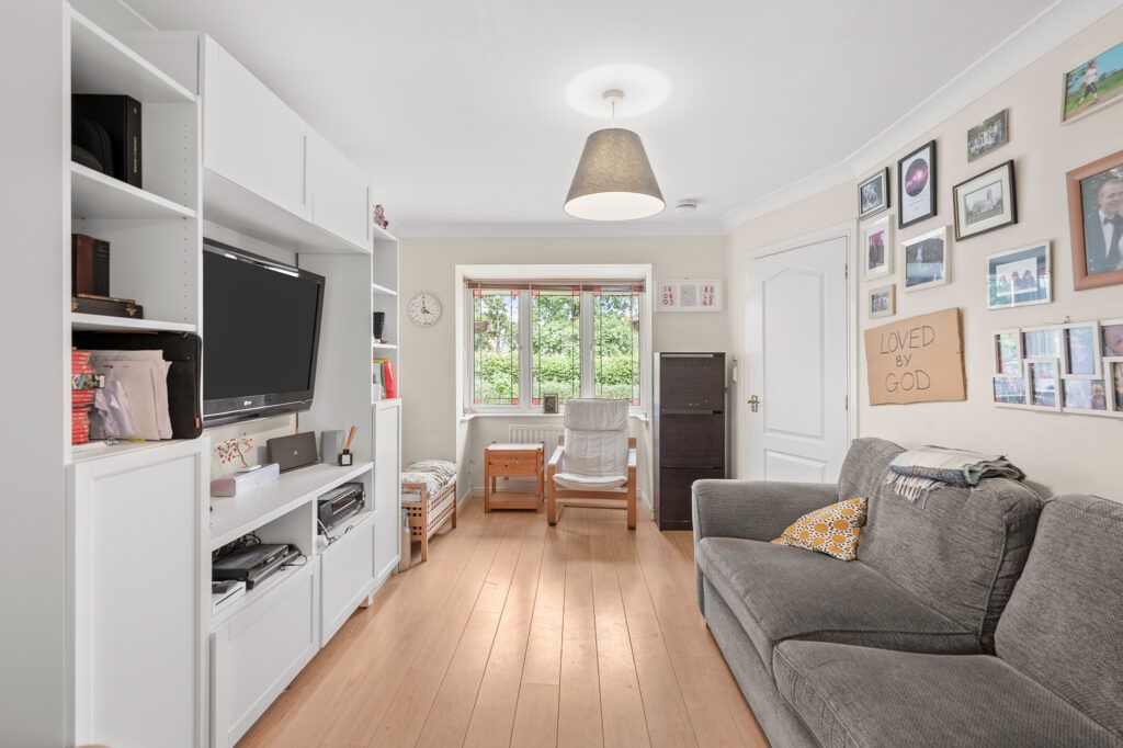 Property photo 3 of 16