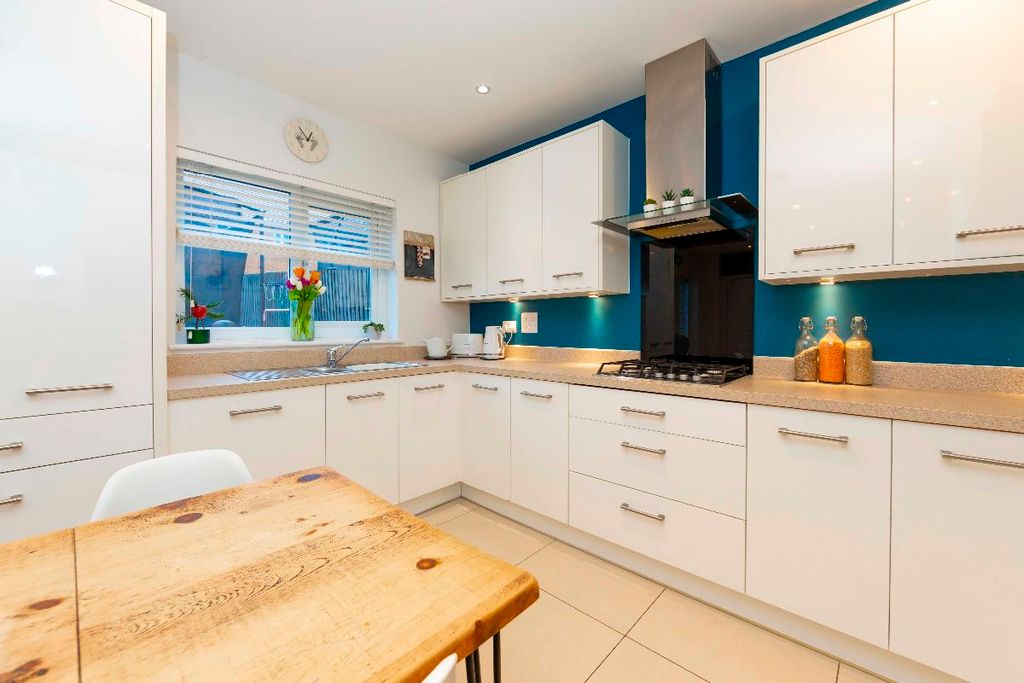 Additional image 13 of 4 bed detached house for saleFoxglove Close, Trelewis, Treharris CF46