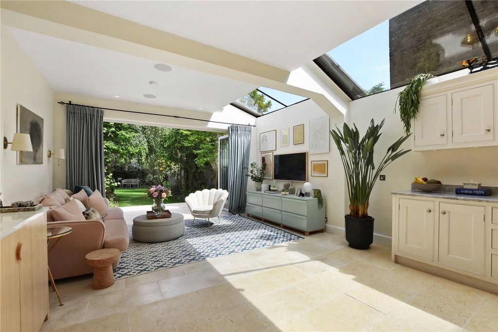 Property photo 1 of 13 Picture No. 05