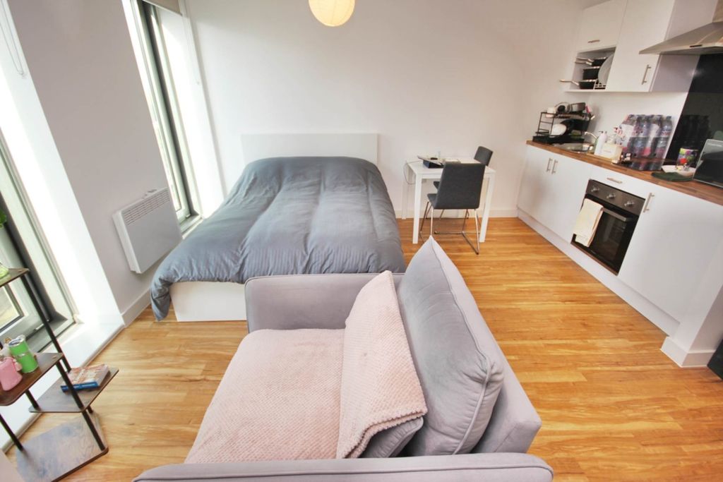 Property photo 2 of 7