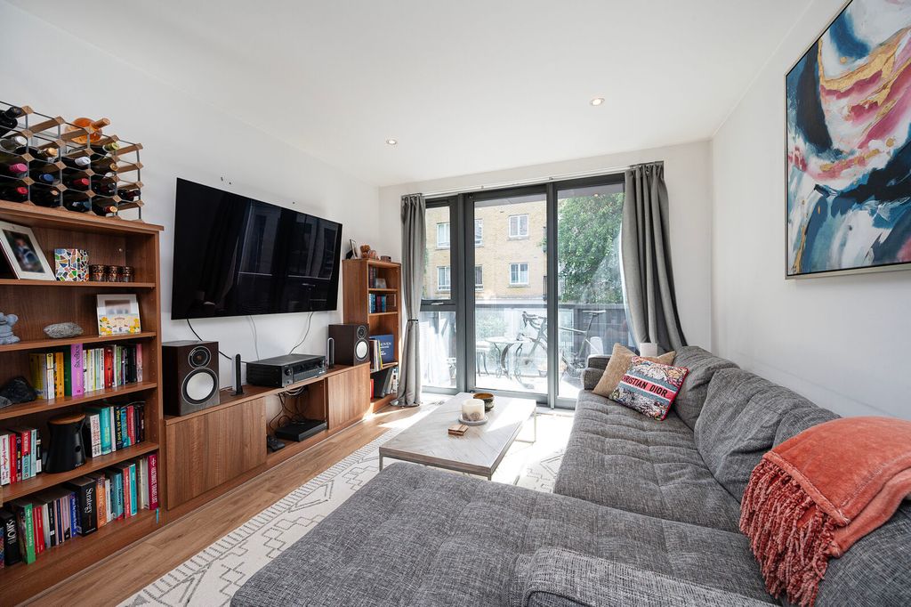 Property photo 1 of 15