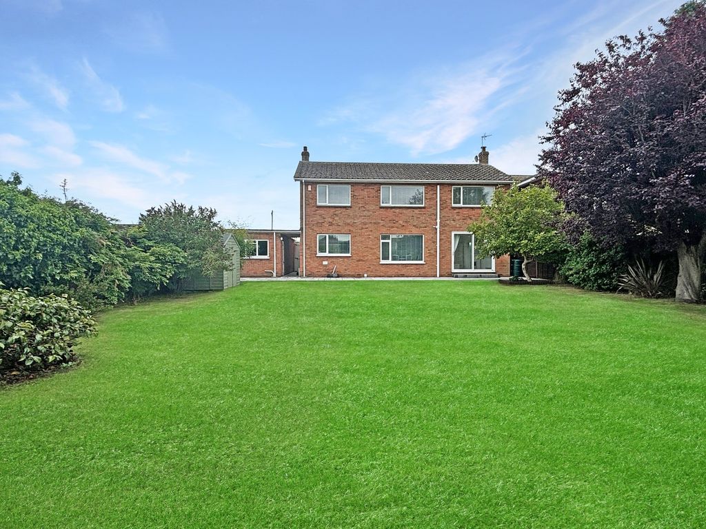 Property photo 2 of 18