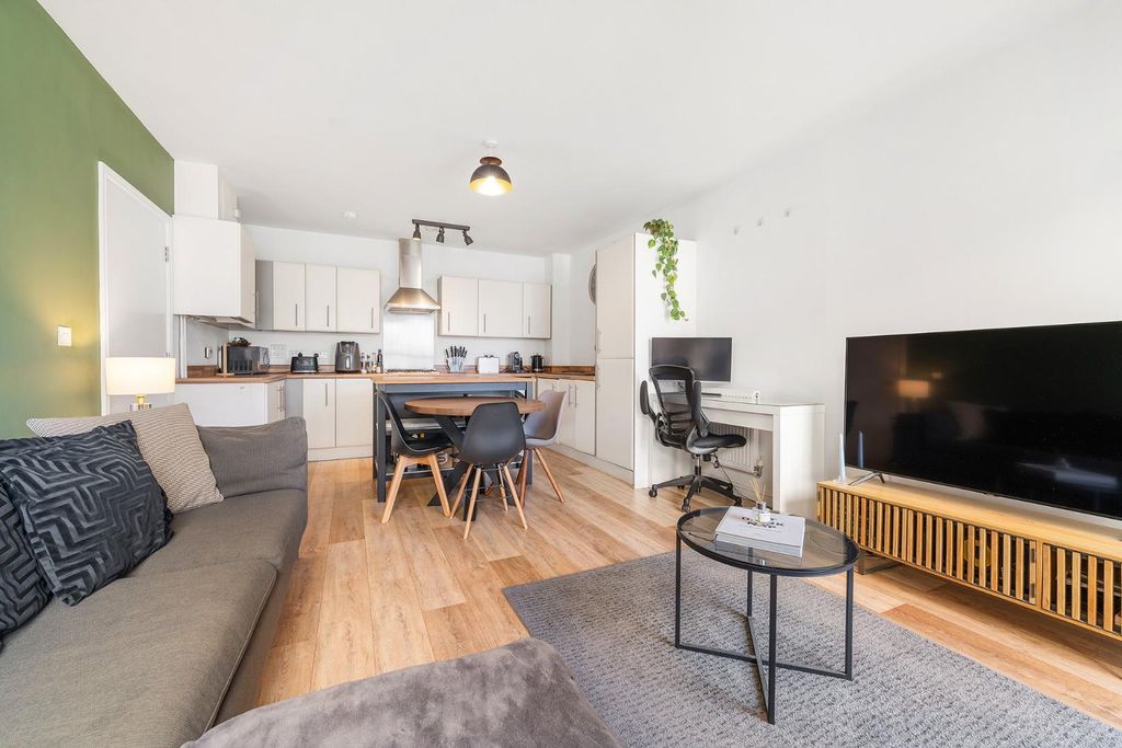 Property photo 2 of 13 Reception (2).Jpg