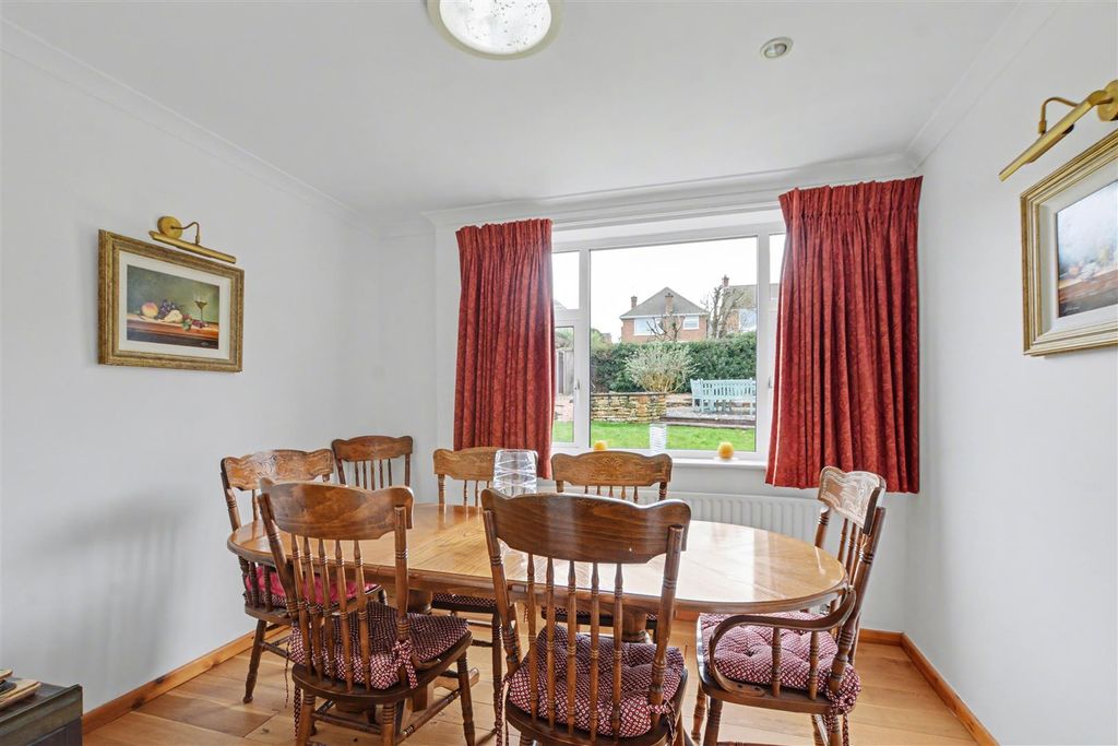 Property photo 3 of 36 Dining Room