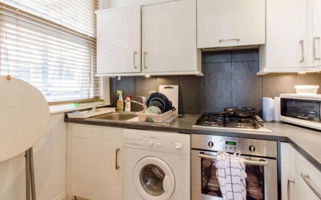 Property photo 2 of 4