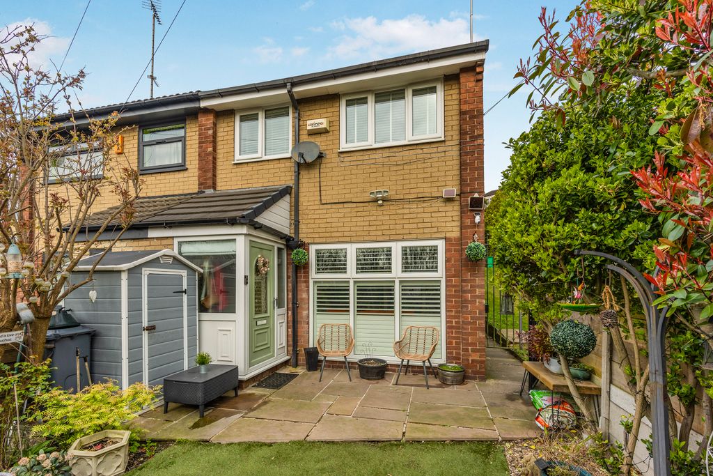 Property photo 1 of 20 Front