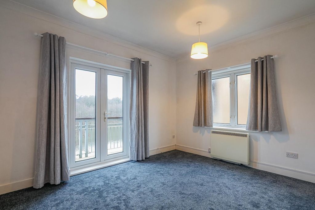 Property photo 2 of 11 Img-5.Jpg