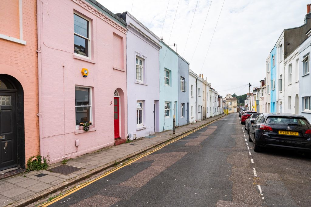 Property photo 1 of 21 3372983