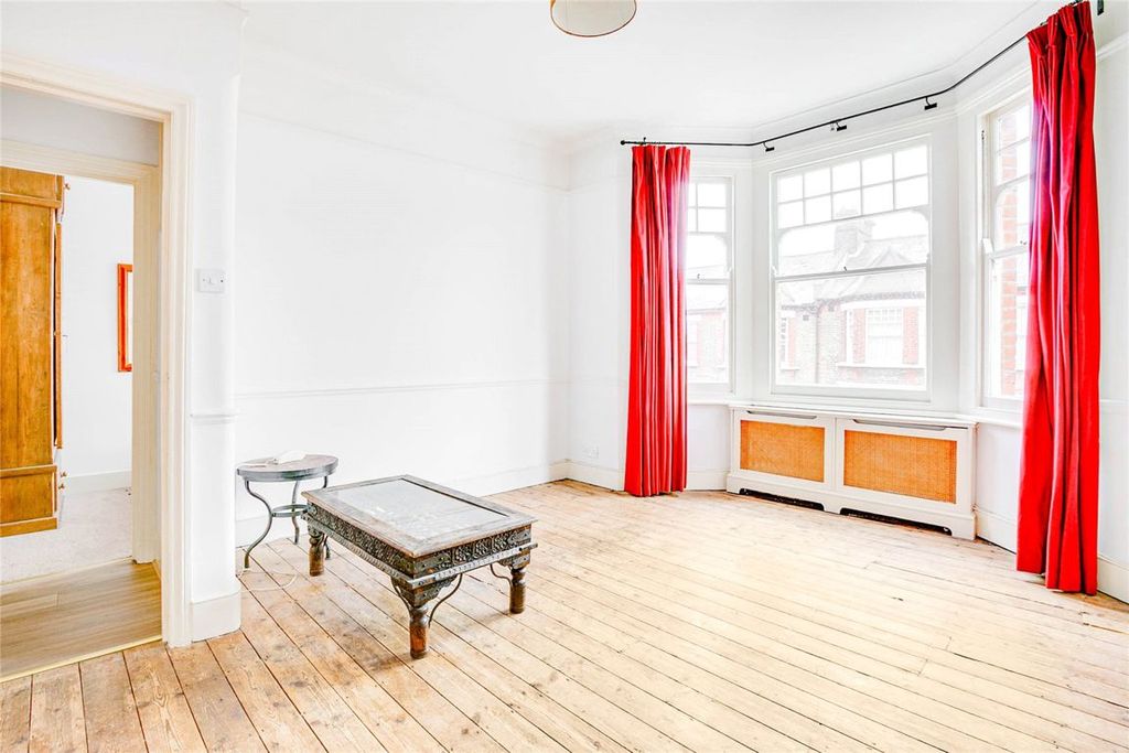 Property photo 2 of 6