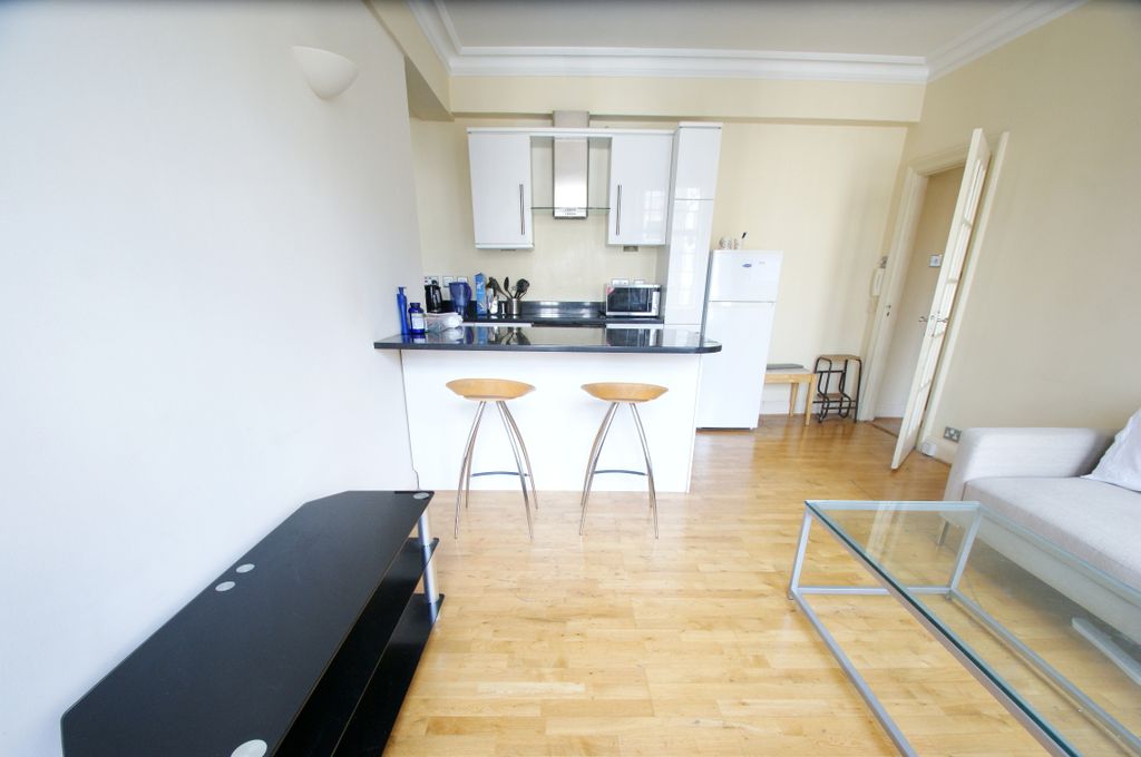 Property photo 2 of 9 Gallery