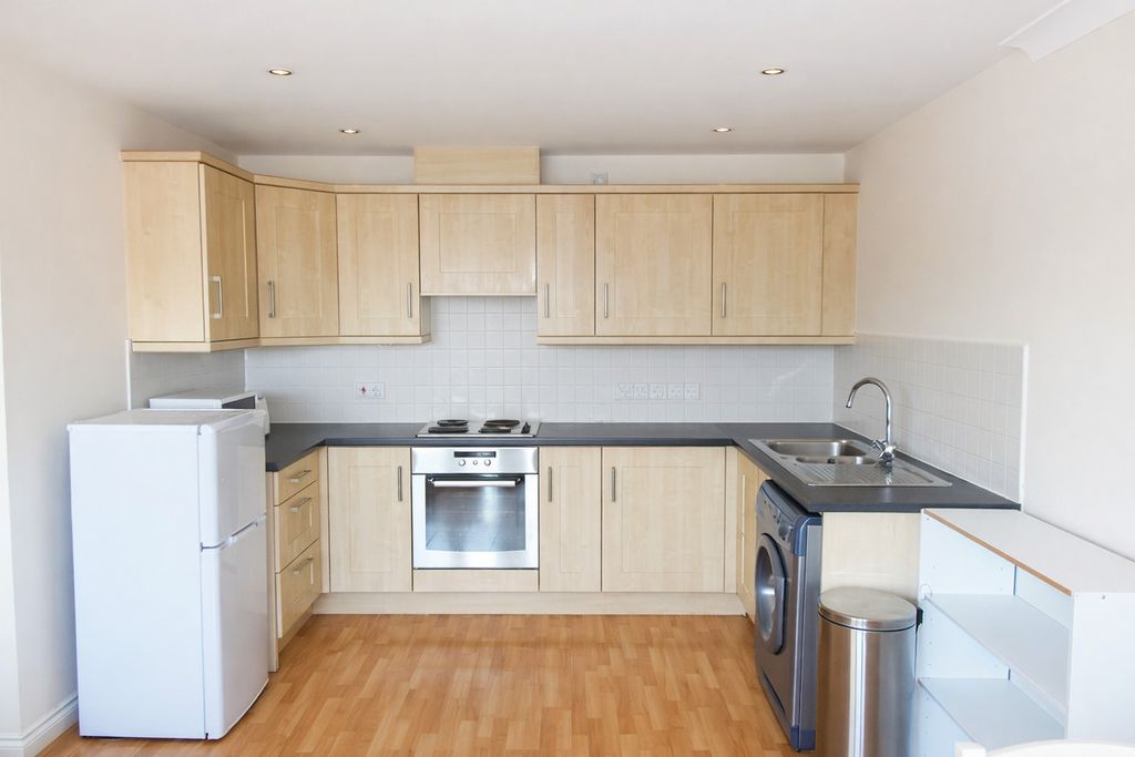 Property photo 3 of 7