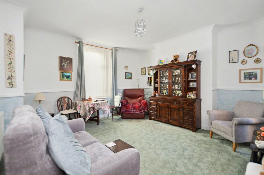 Property photo 2 of 22 Picture No. 06