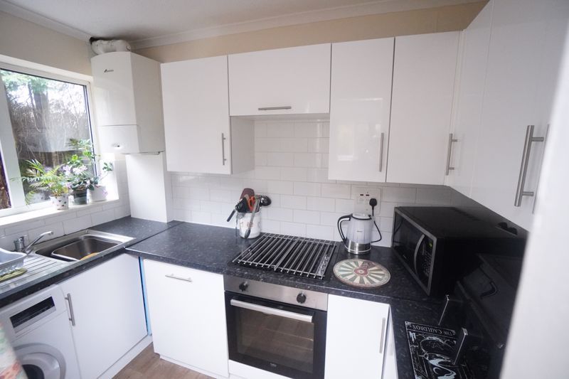 Property photo 3 of 9 Photo 1