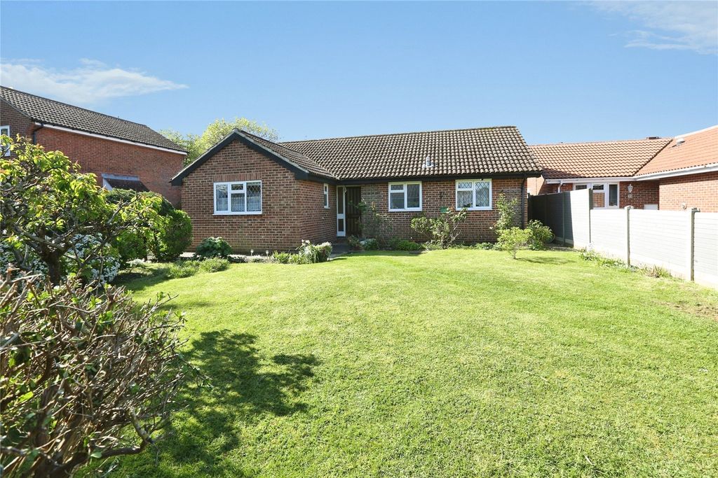 Property photo 1 of 20 Front