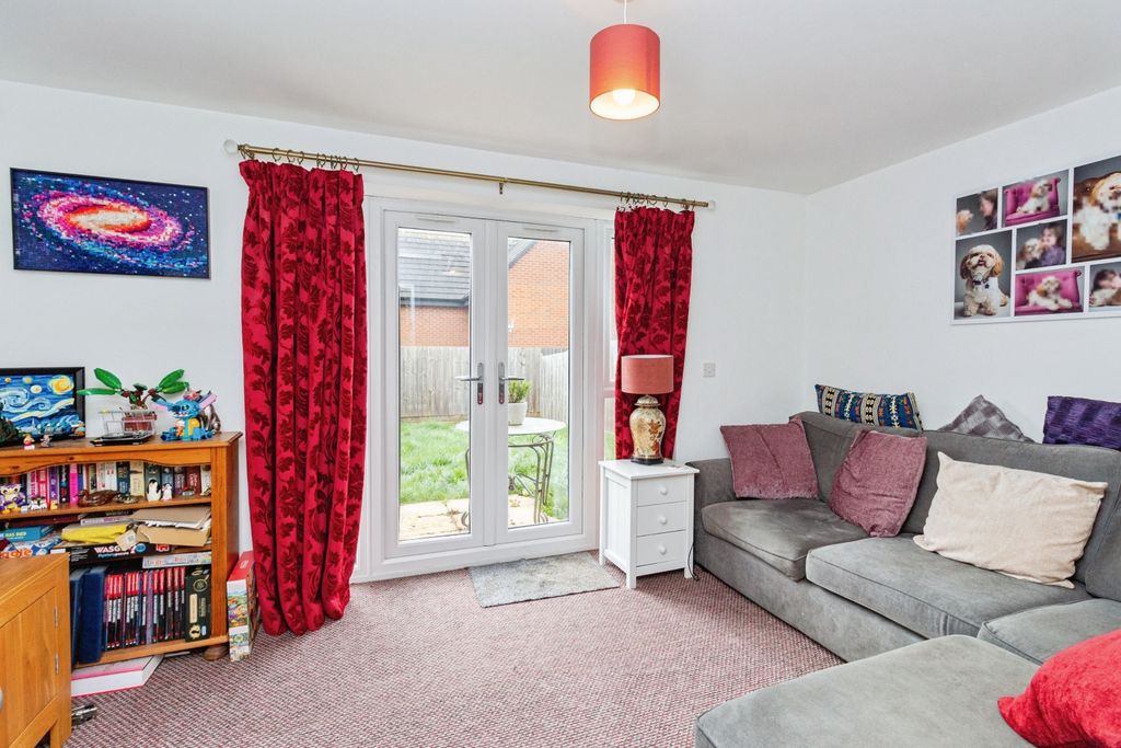 Property photo 3 of 15